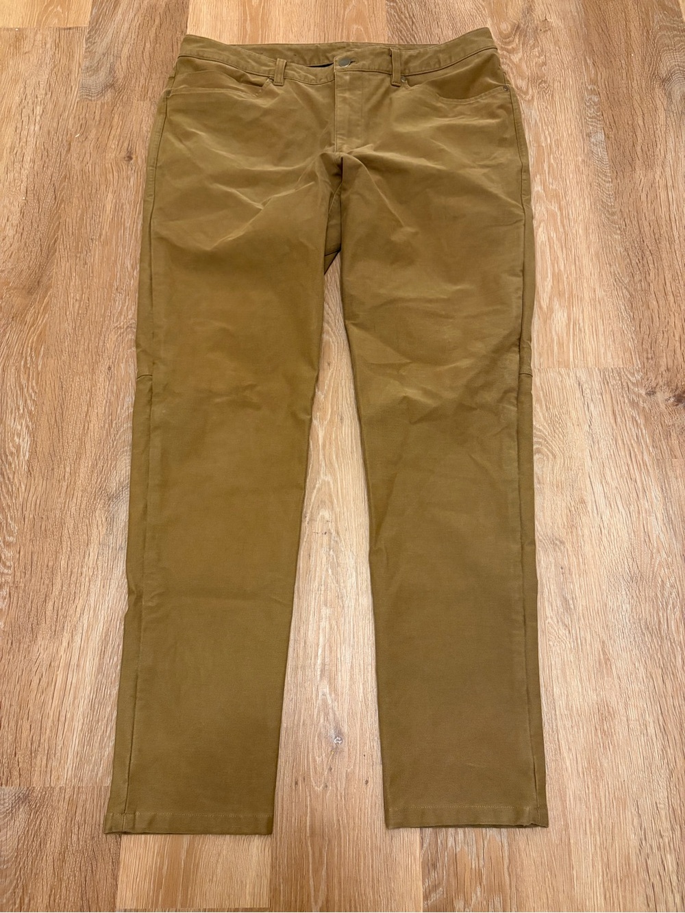 Lululemon ABC Pant Slim Utilitech Olive/Khaki Size 36 Performance Stretch Chino